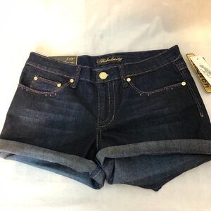 Fabulosity stretch jean Shorts Womens Size 5  NWT.     WS
